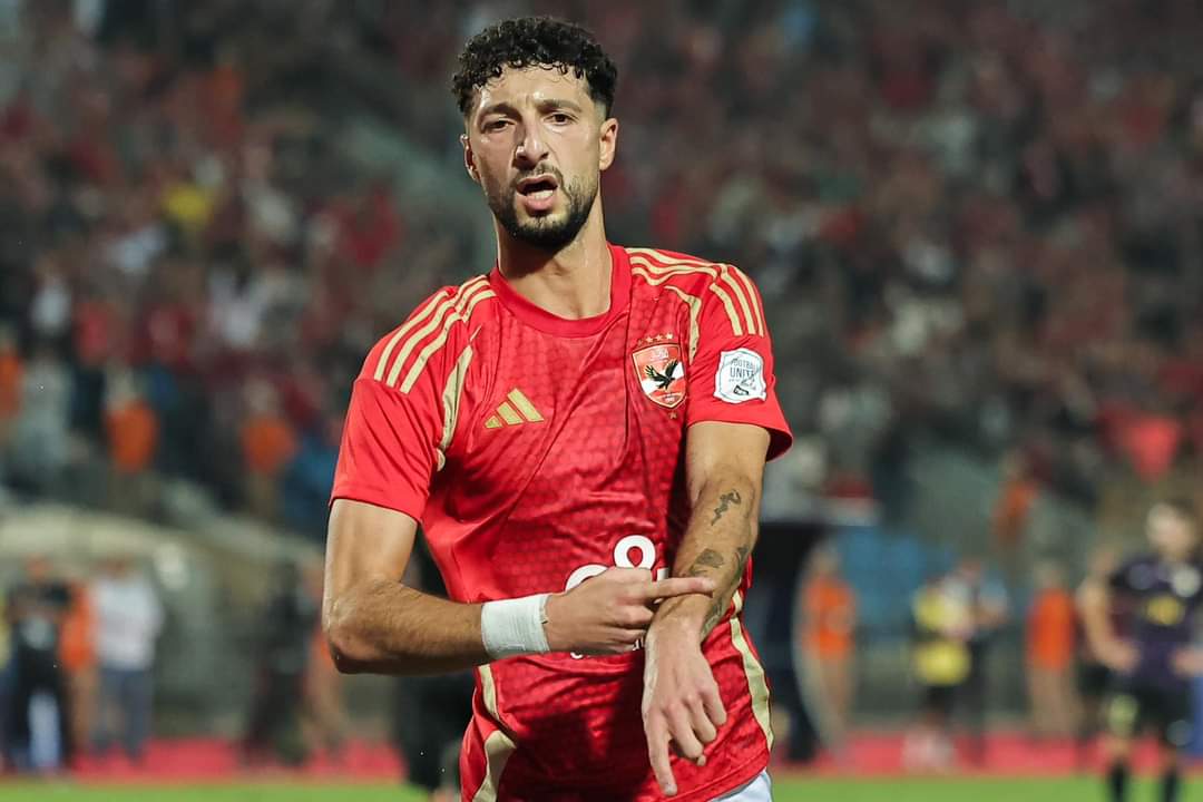 هل يعود وسام أبو على للدوري المصري عن طريق الأهلي أو بيراميدز؟